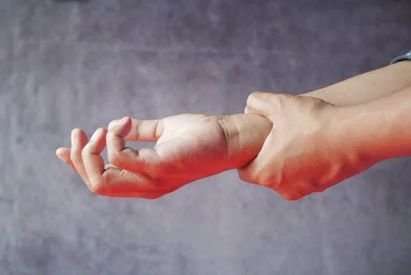 Ergonomic Tips to Prevent Wrist Pain